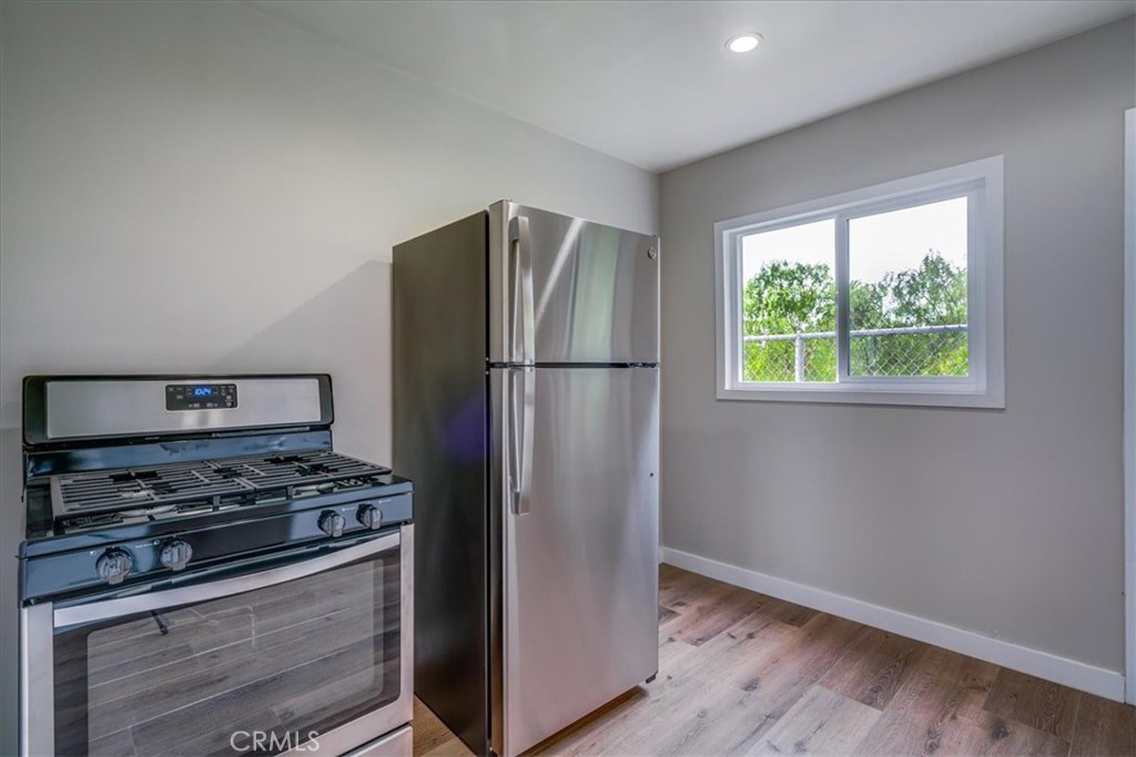 323 Culver Boulevard Property Photo 19