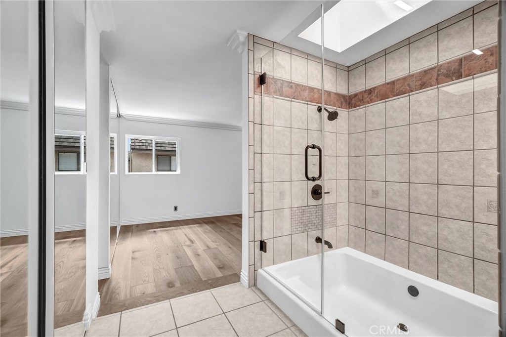 2310 Mathews Avenue 5 Property Photo 10