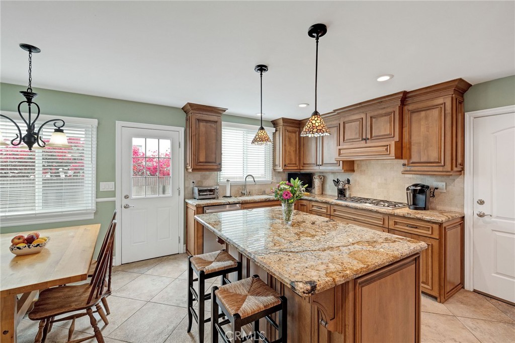 23103 Cerise Property Photo 14