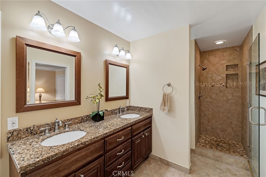 23103 Cerise Property Photo 41