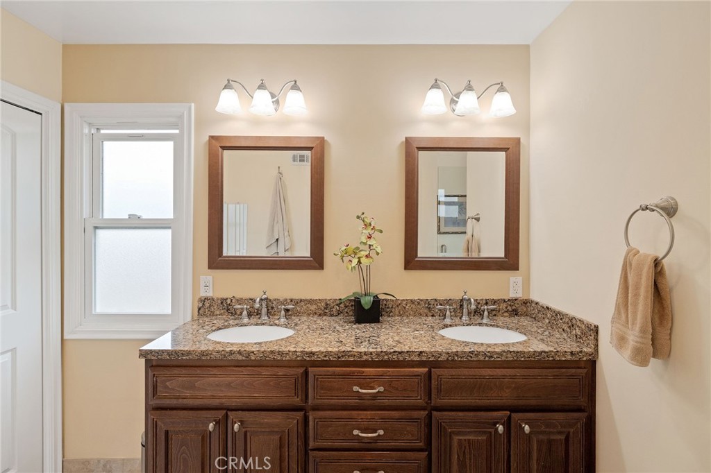 23103 Cerise Property Photo 42
