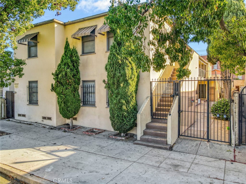 1922 Locust Property Photo 1