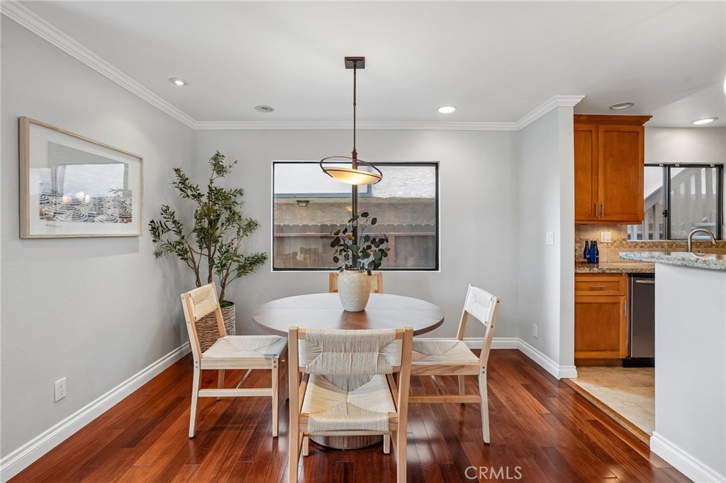 1447 Manhattan Beach Boulevard A Property Photo 7