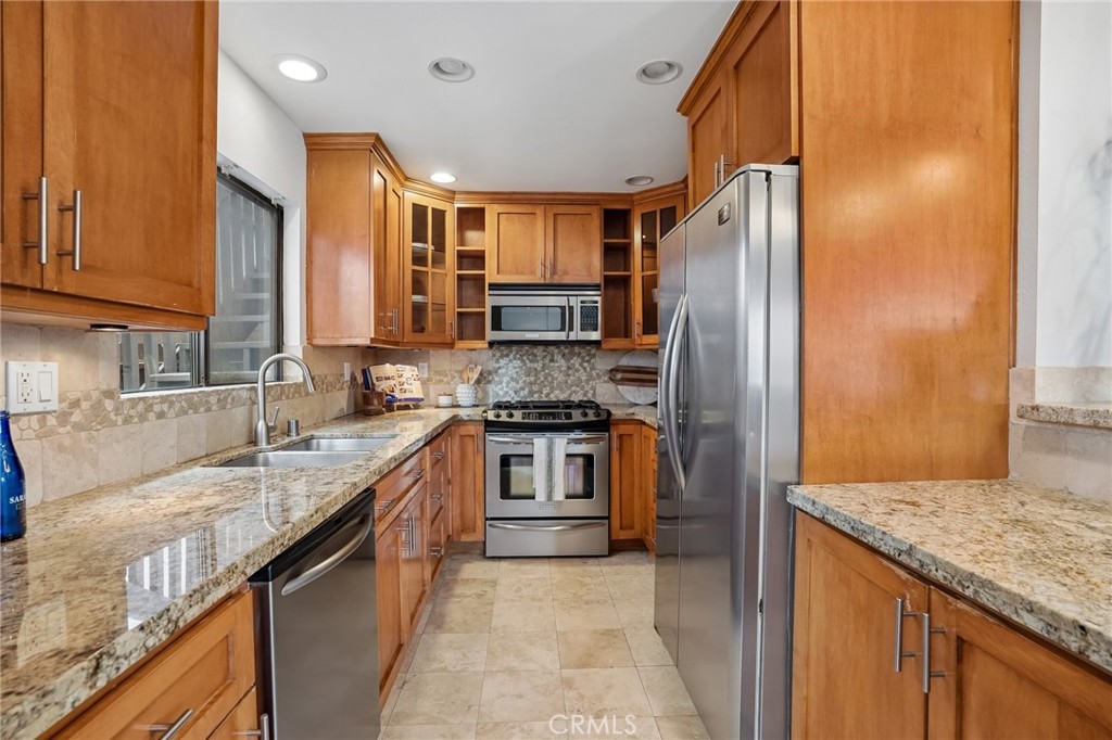 1447 Manhattan Beach Boulevard A Property Photo 11