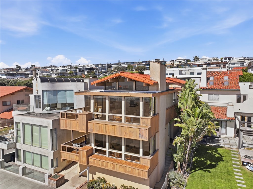 2516 The Strand Property Photo 21