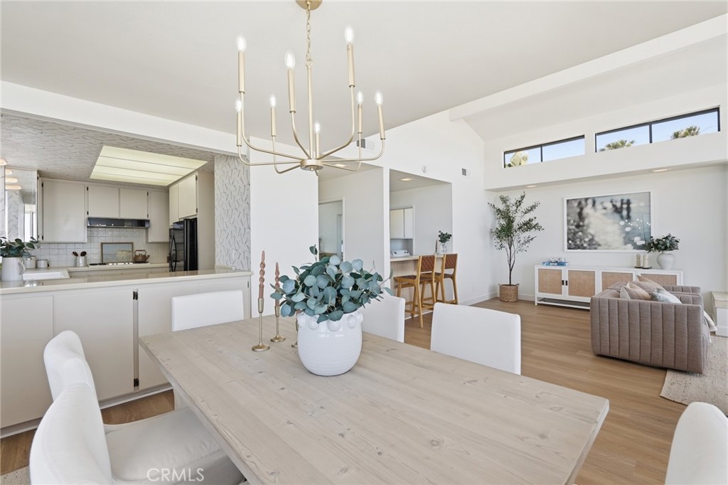 2516 The Strand Property Photo 35