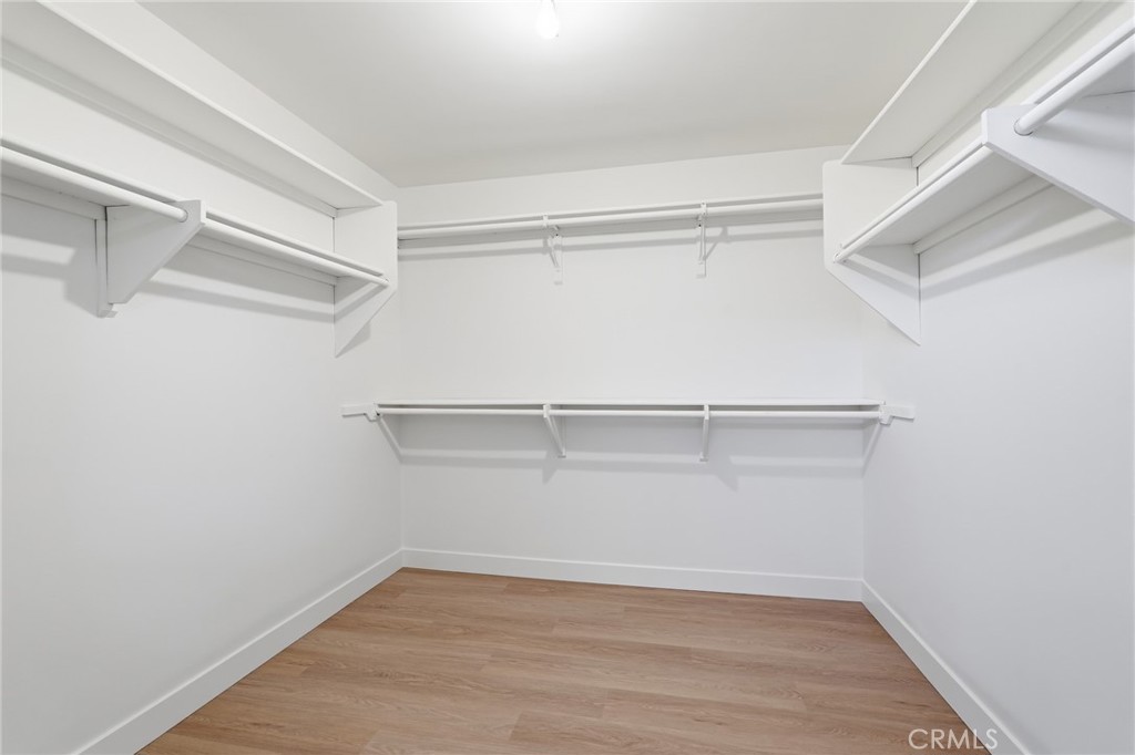 2516 The Strand Property Photo 40