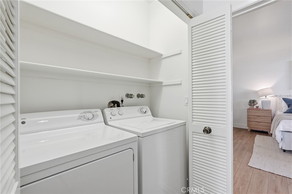 2516 The Strand Property Photo 63