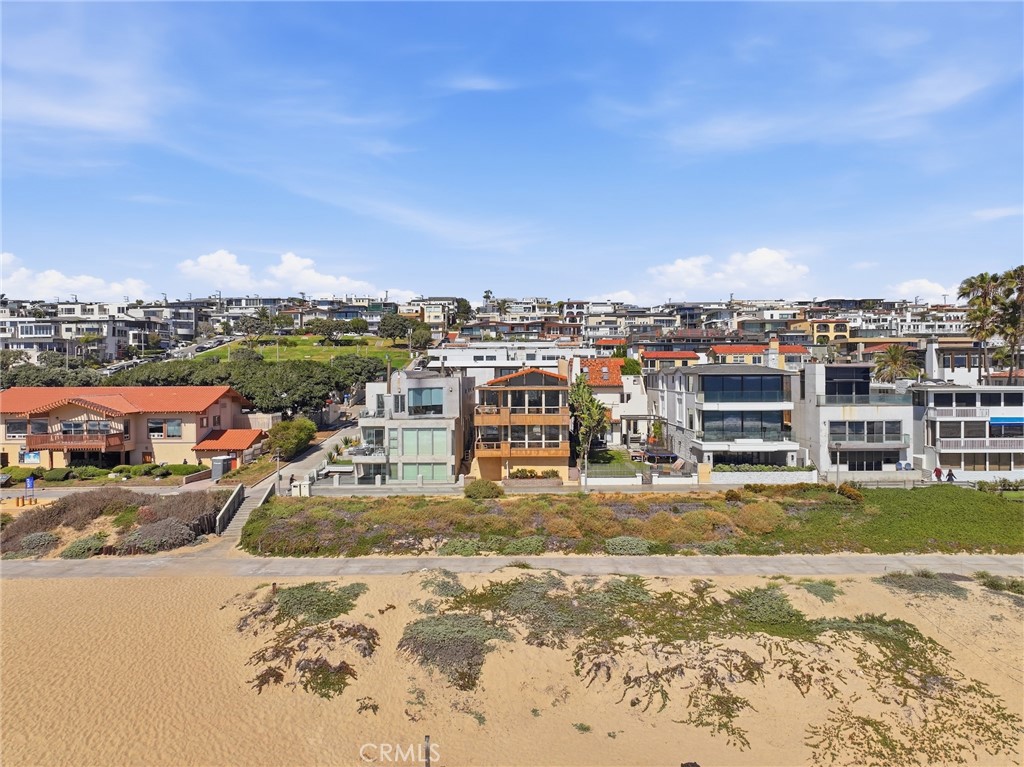2516 The Strand Property Photo 66