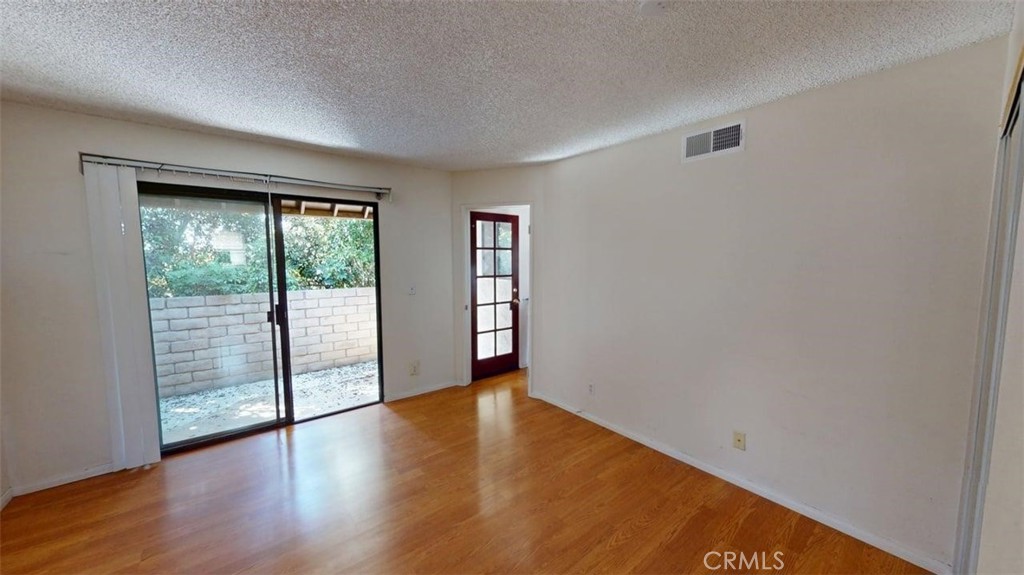 1316 W 166th Property Photo 8