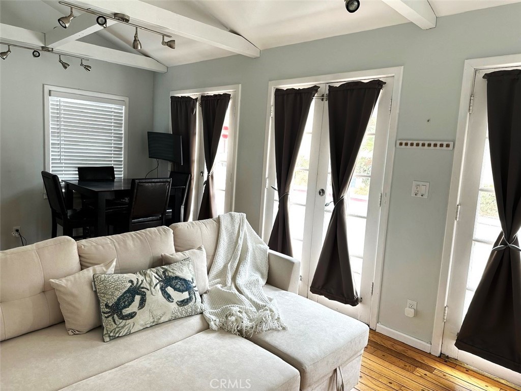 435 8th Street Property Photo 4