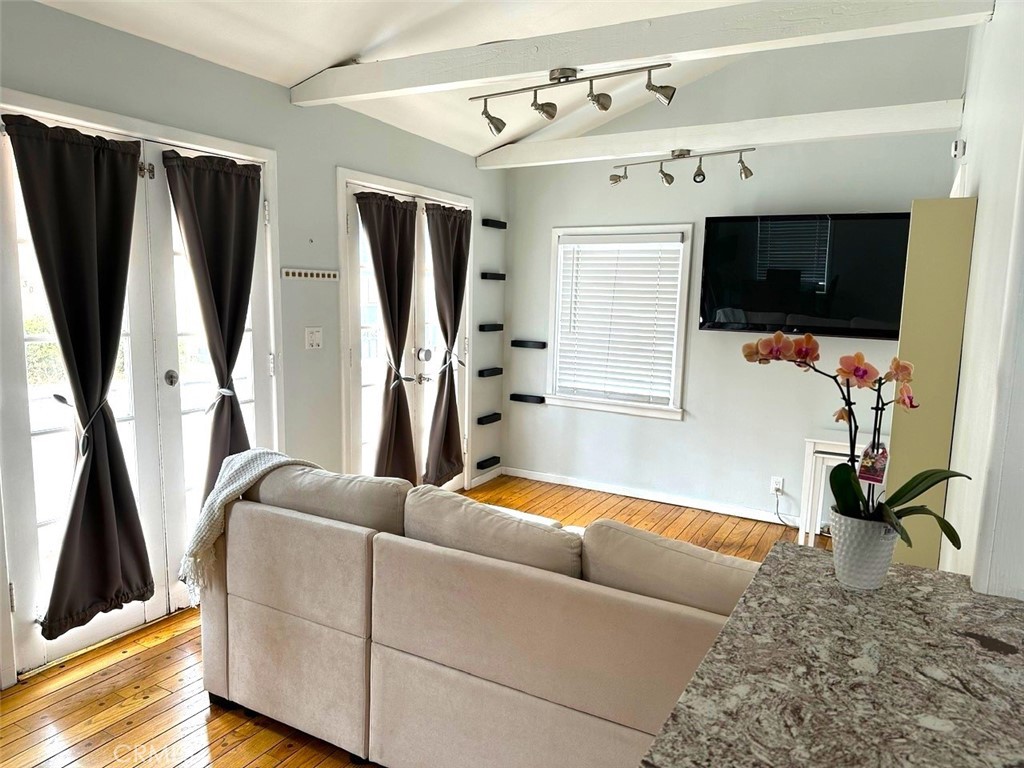 435 8th Street Property Photo 5