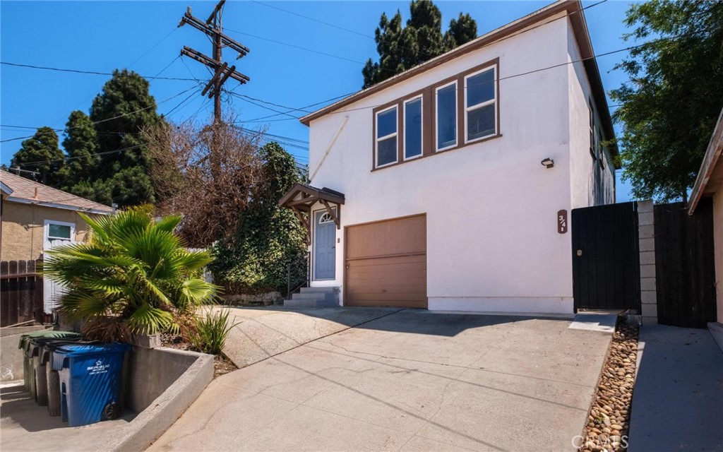 610 E Fairview Boulevard 3/4 Property Photo 1