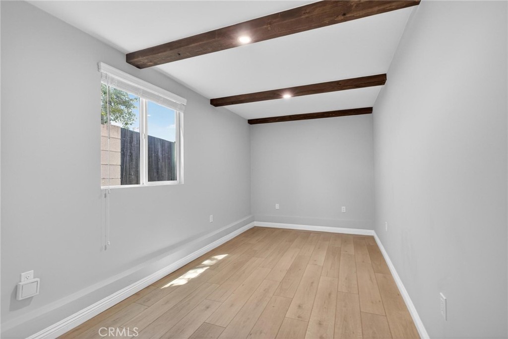 610 E Fairview Boulevard 3/4 Property Photo 6