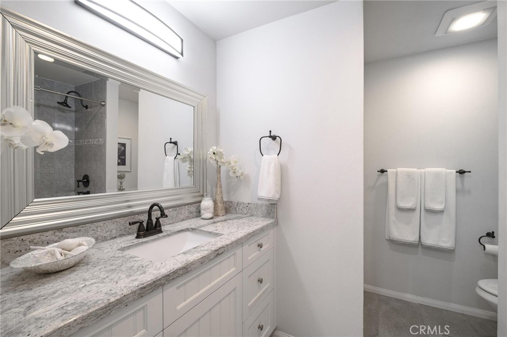 1720 Ardmore Avenue 224 Property Photo 11