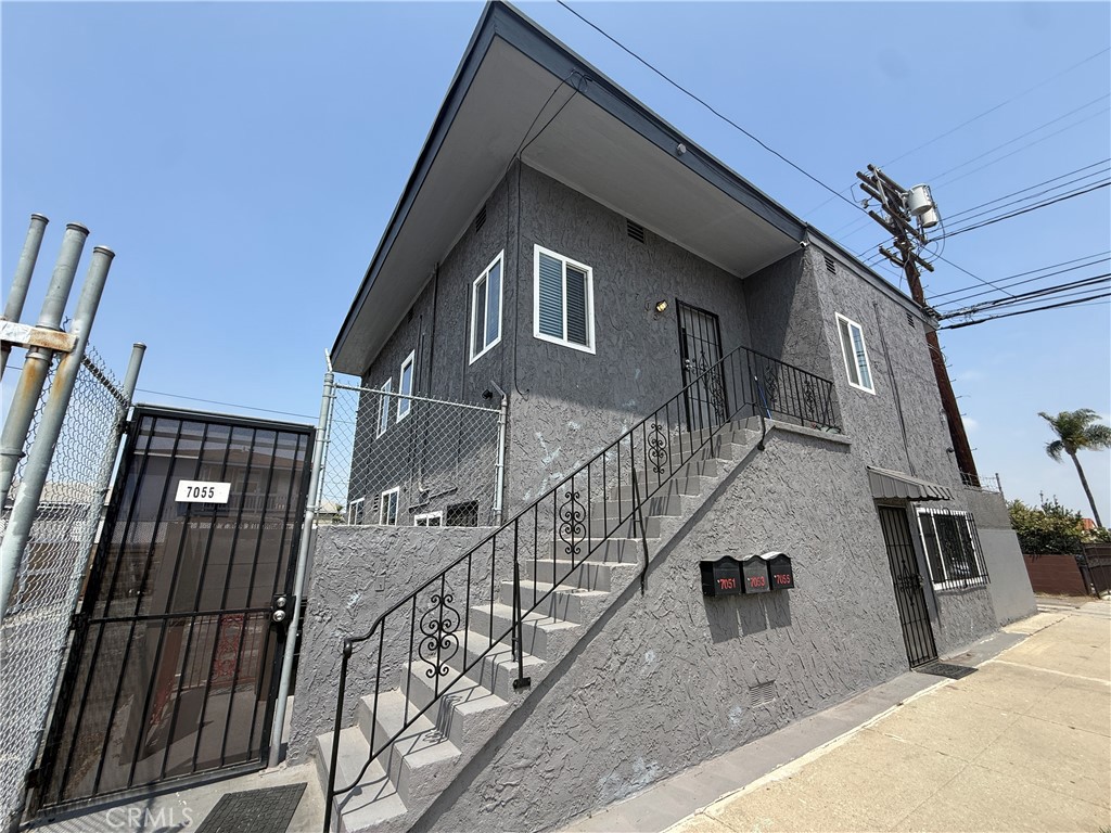 7051 3rd Property Photo 1