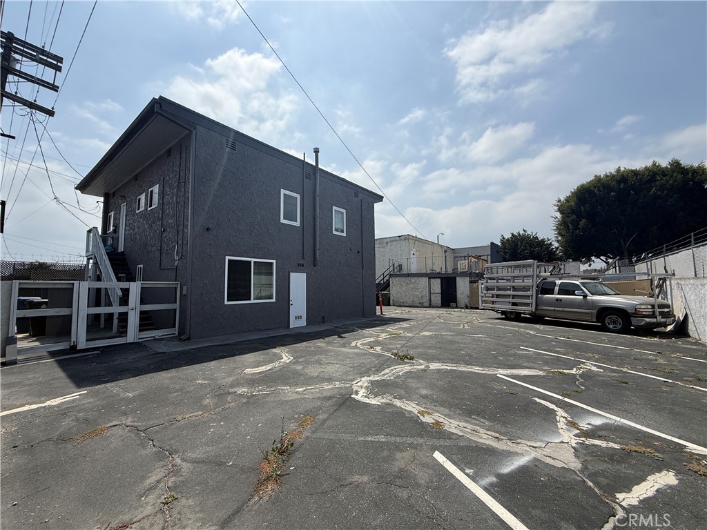 7051 3rd Property Photo 11