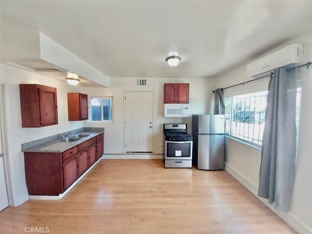 7051 3rd Property Photo 31