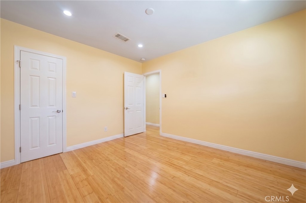 8017 Noble Property Photo 14