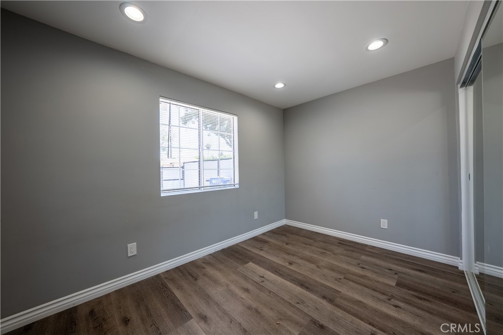 8017 Noble Property Photo 33