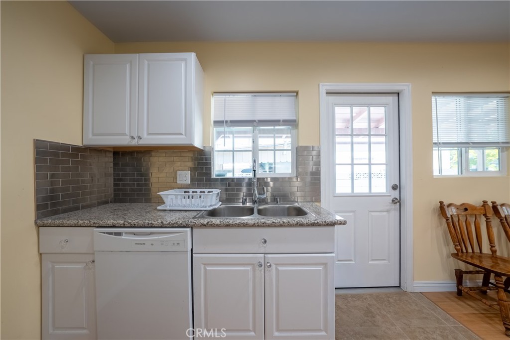 8017 Noble Property Photo 44