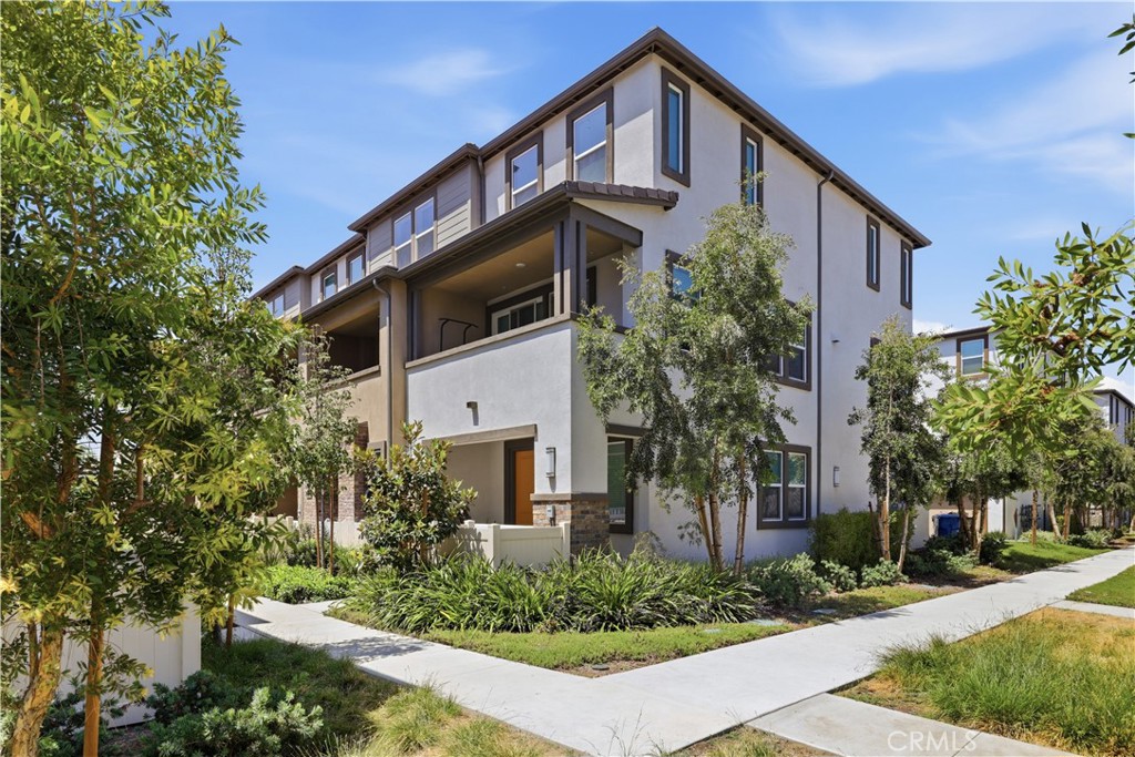 1329 Nimbus Property Photo 1