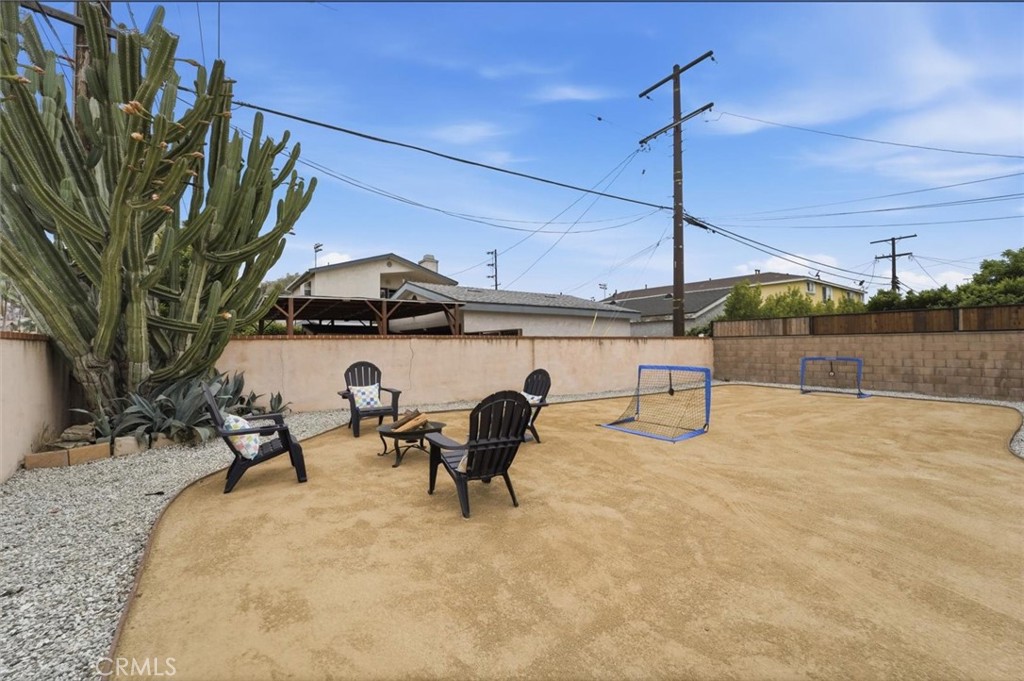 11937 S La Cienega Property Photo 8