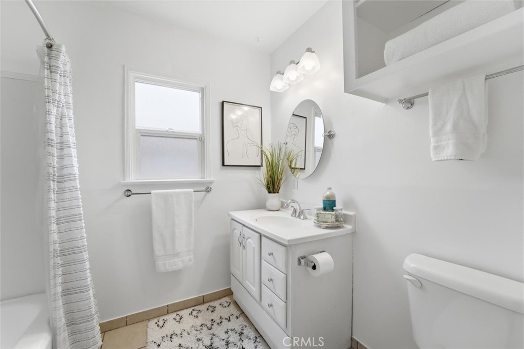 11937 S La Cienega Property Photo 24