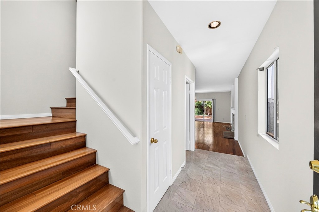1331 Abraham Terrace Property Photo 5
