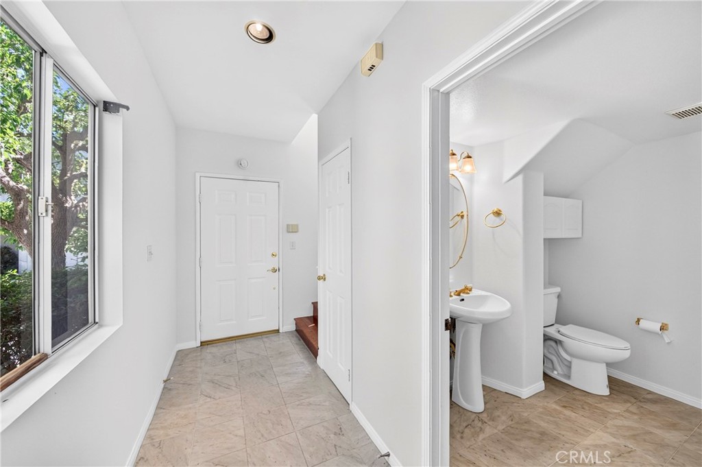 1331 Abraham Terrace Property Photo 6