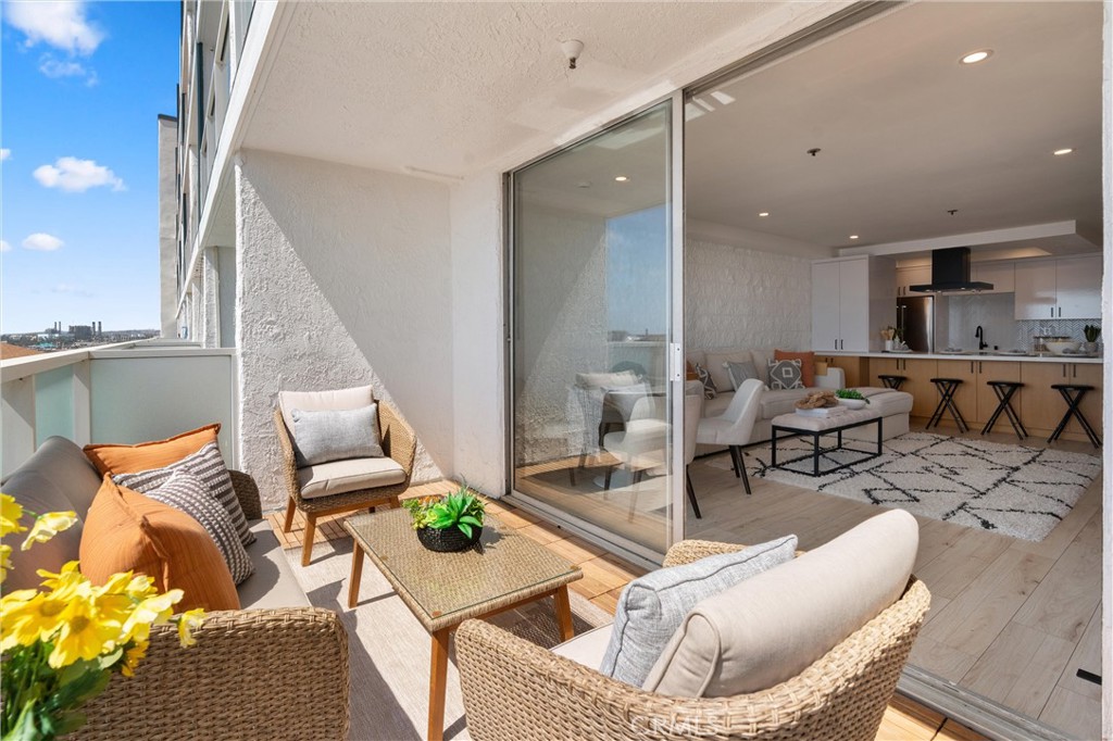 615 Esplanade 503 Property Photo 10