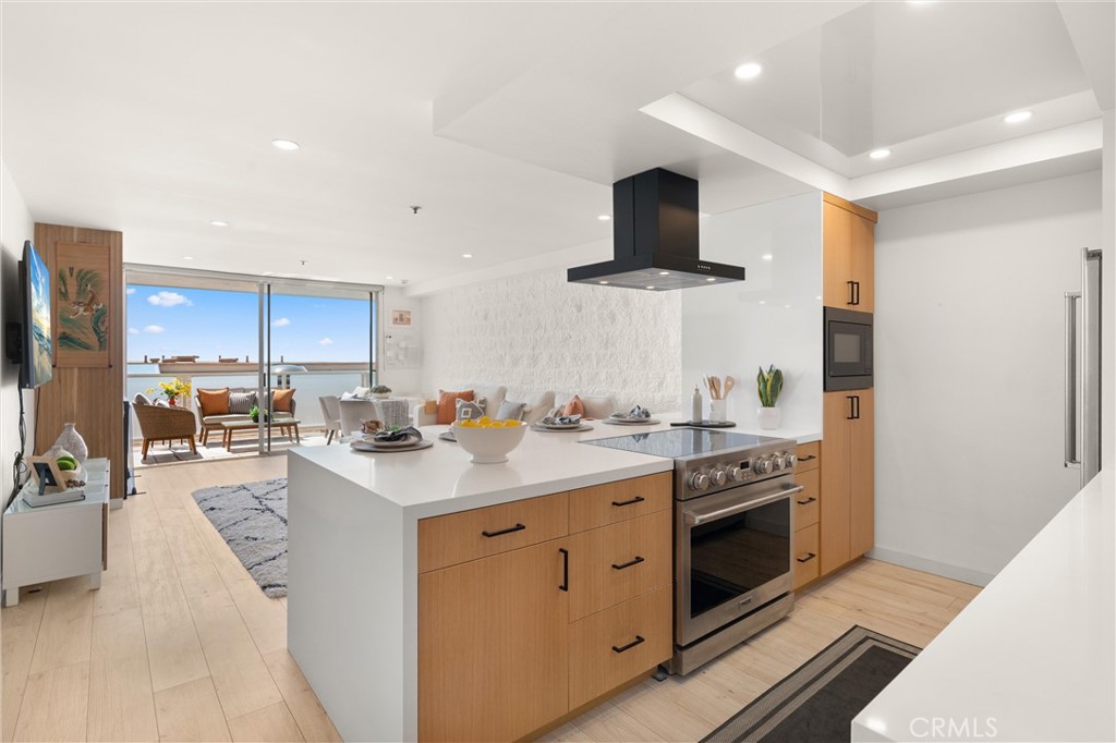 615 Esplanade 503 Property Photo 16