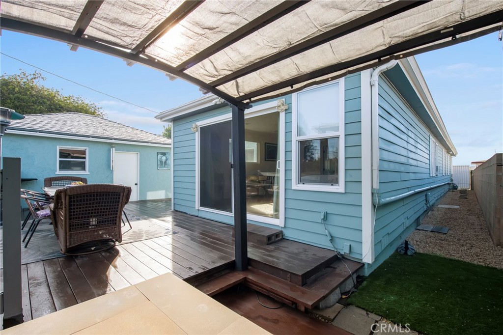 5231 Glasgow Way Property Photo 24