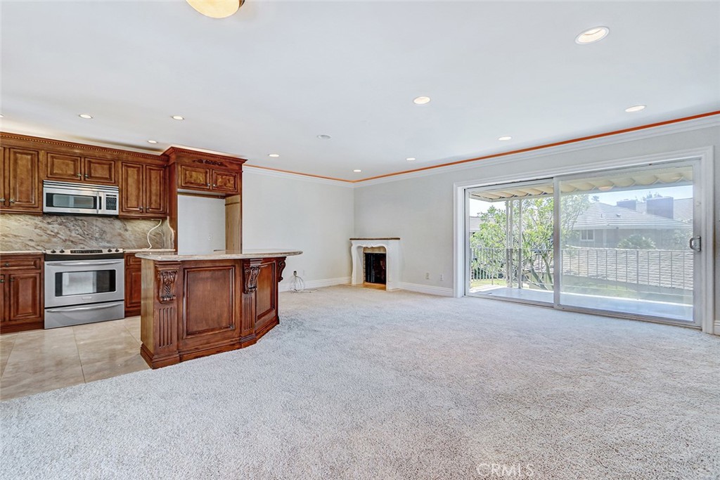 22937 Nadine Circle B Property Photo 8