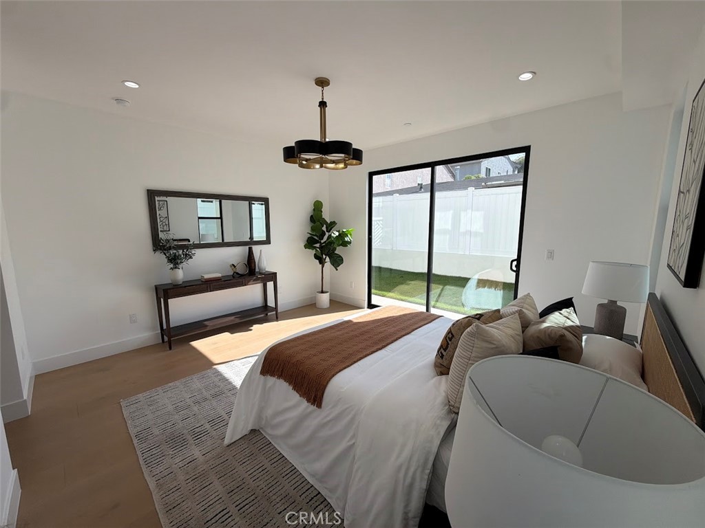 110 S Irena Avenue B Property Photo 6