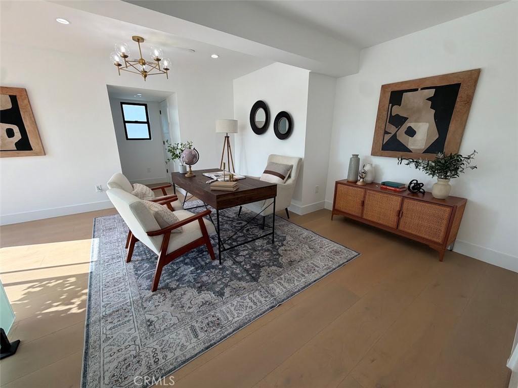 110 S Irena Avenue B Property Photo 16