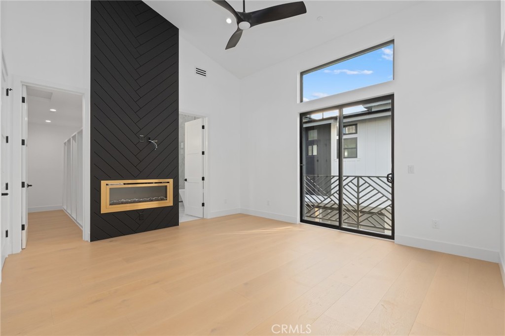 110 S Irena Avenue B Property Photo 39