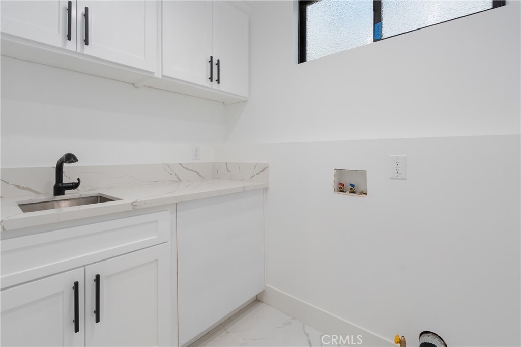 110 S Irena Avenue B Property Photo 47