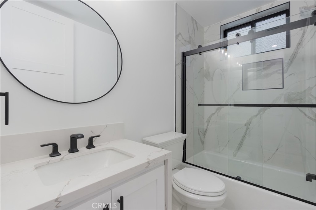 110 S Irena Avenue B Property Photo 48
