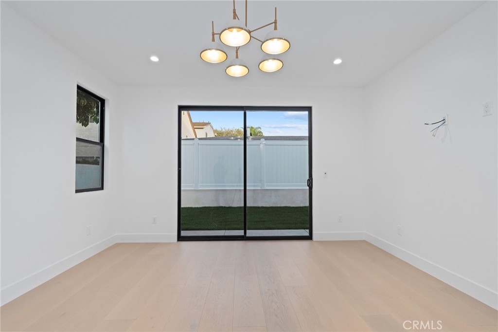 110 S Irena Avenue B Property Photo 49
