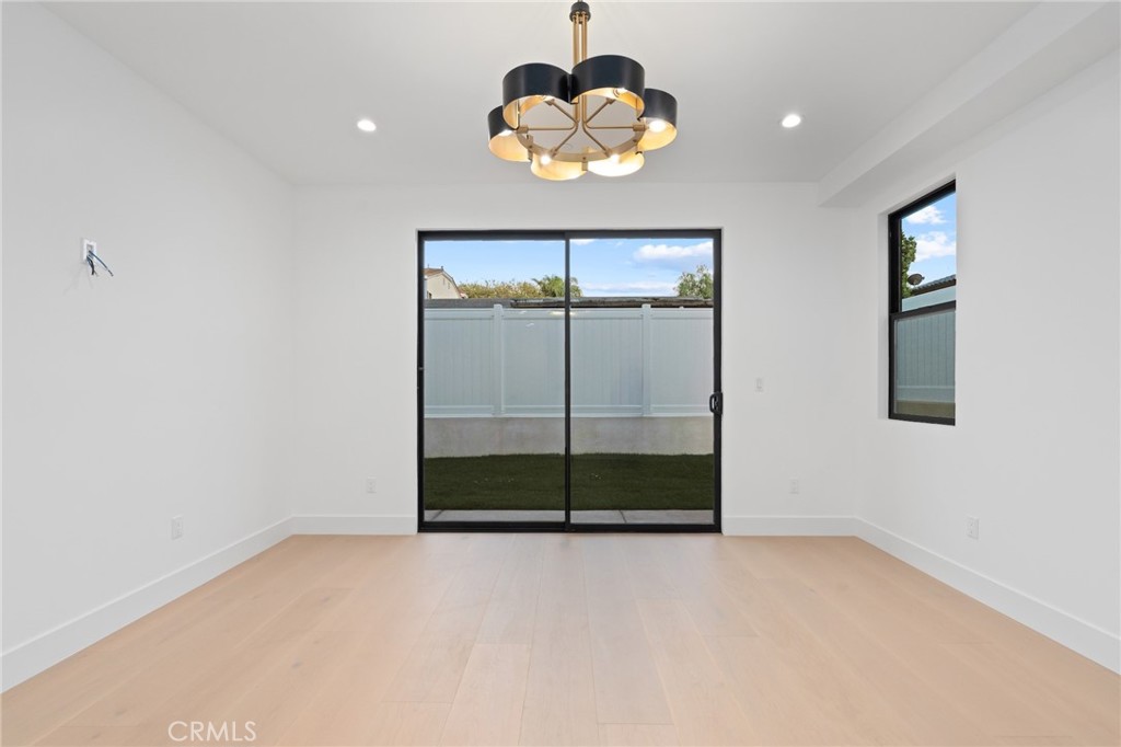 110 S Irena Avenue B Property Photo 57
