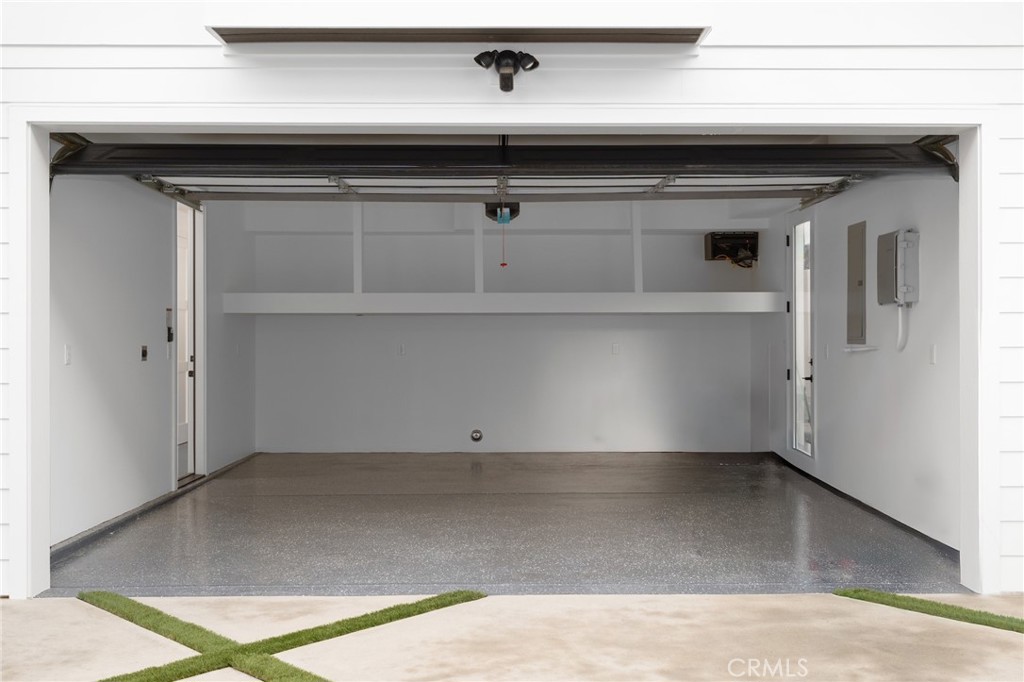 110 S Irena Avenue B Property Photo 60