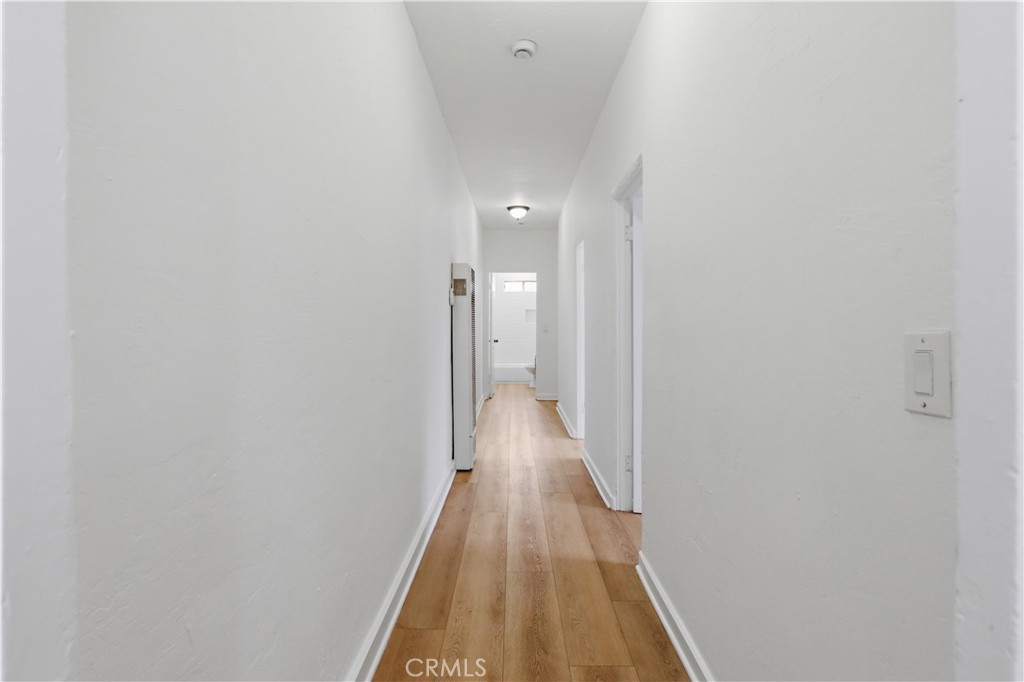 2911 S Palm Grove Avenue Property Photo 14