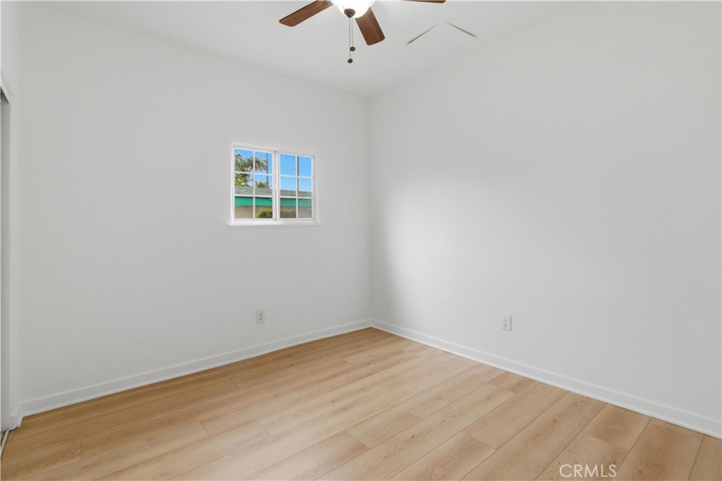 2911 S Palm Grove Avenue Property Photo 15