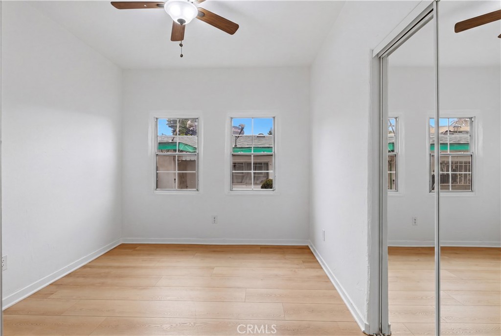 2911 S Palm Grove Avenue Property Photo 16