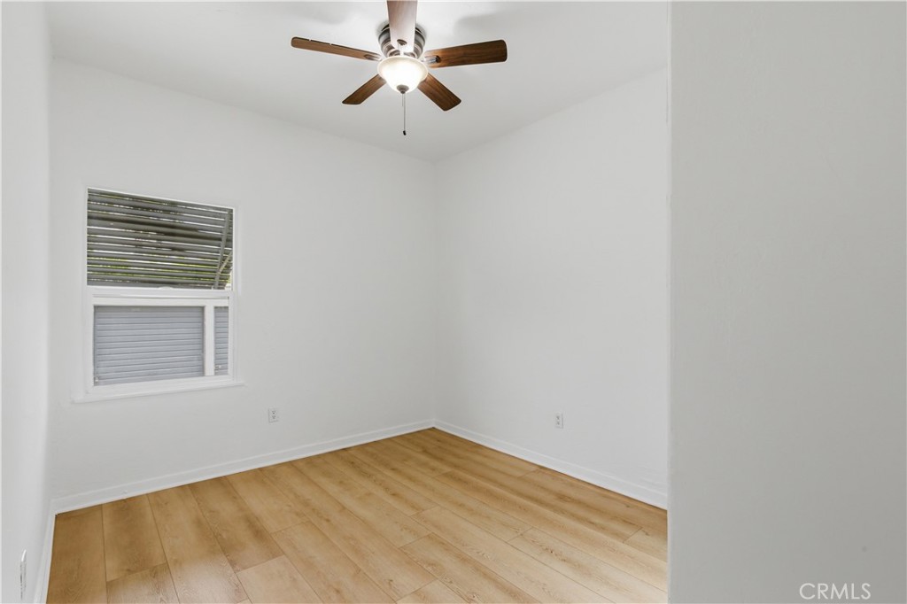 2911 S Palm Grove Avenue Property Photo 17