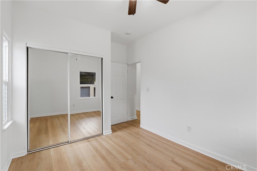 2911 S Palm Grove Avenue Property Photo 18