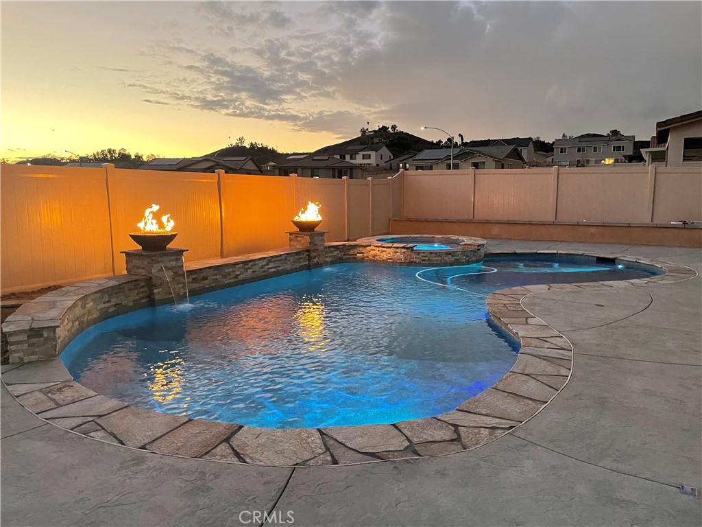 29591 Laredo Property Photo 12