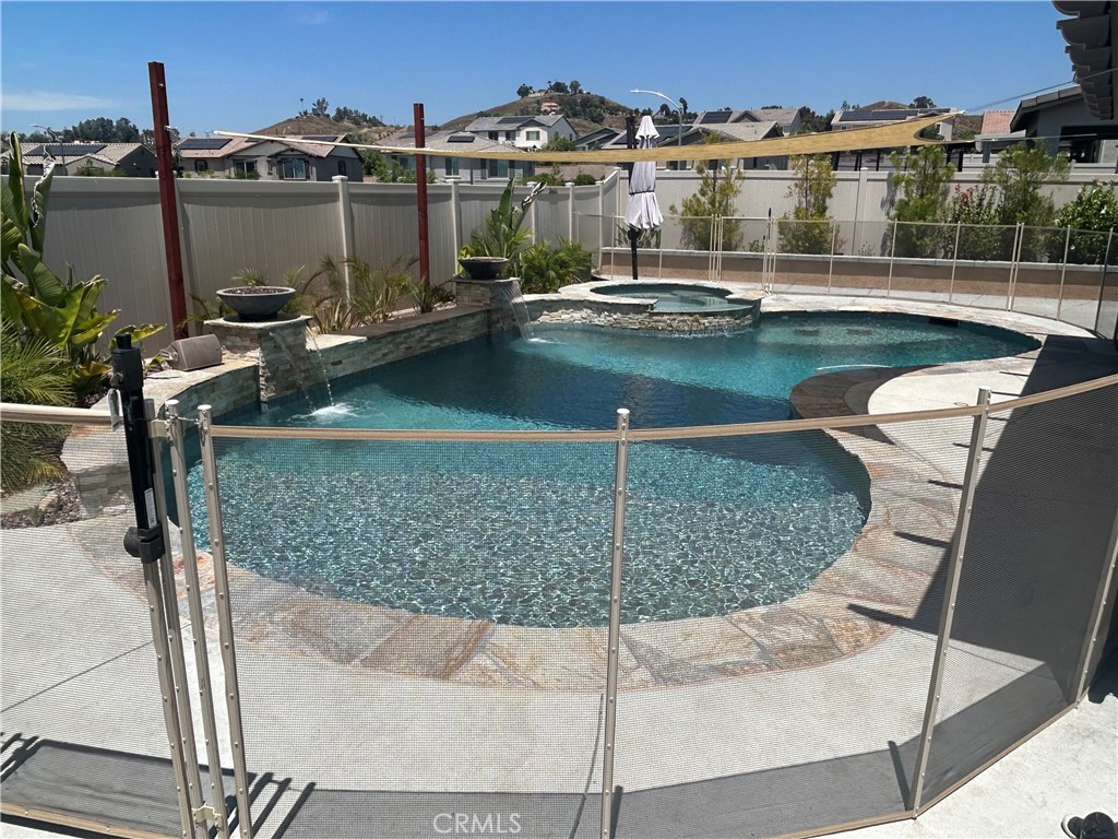 29591 Laredo Property Photo 13