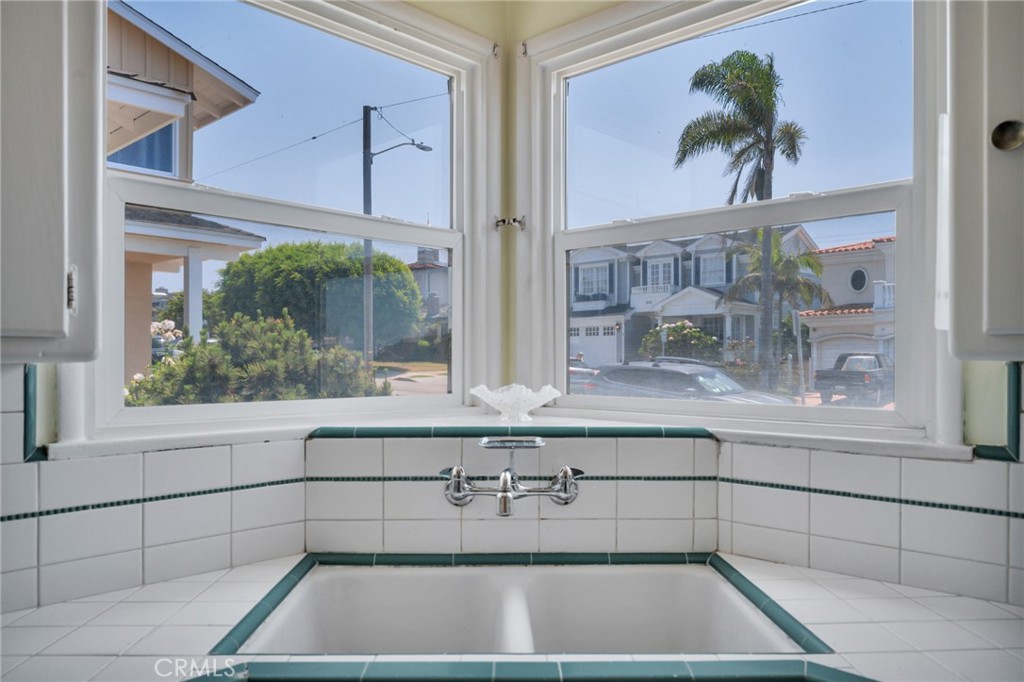 525 17th Property Photo 21